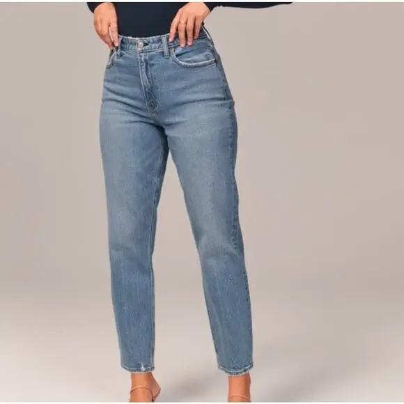 NWT Abercrombie & Fitch The Mom High Rise Curve Love Jeans Size 35 / 20R - Picture 2 of 12